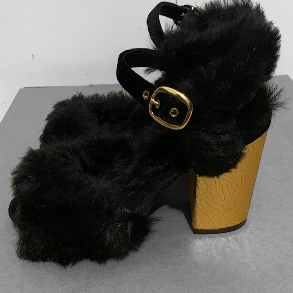 Shoes - Picture 3 of 3